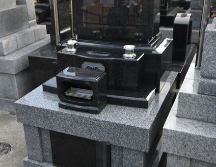 洋型墓石 インパラブルー 久保田石材ブログ